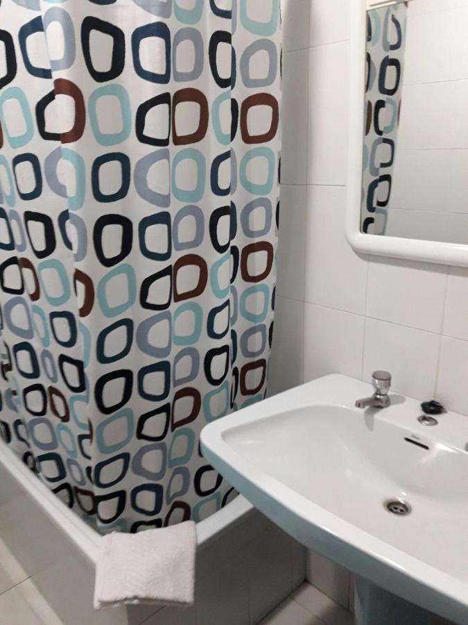 Albergue Hostal Telmo Туй Екстер'єр фото